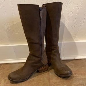 Teva Anaya Tall waterproof